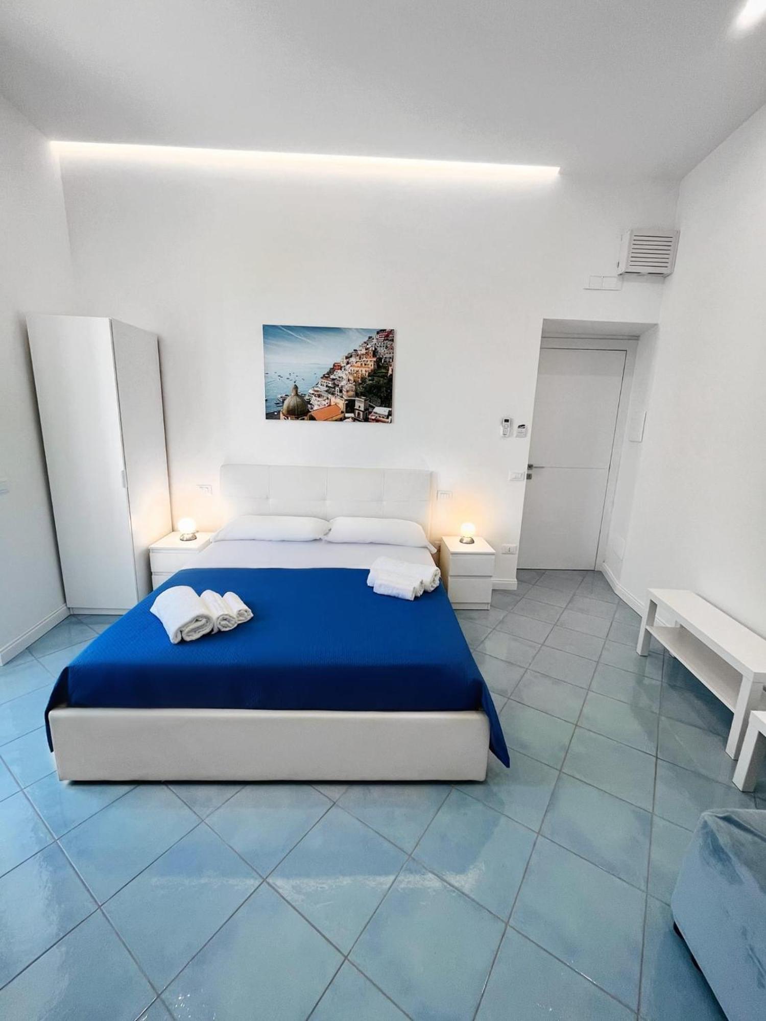 לינה וארוחת בוקר Onda Azzurra Vietri מראה חיצוני תמונה